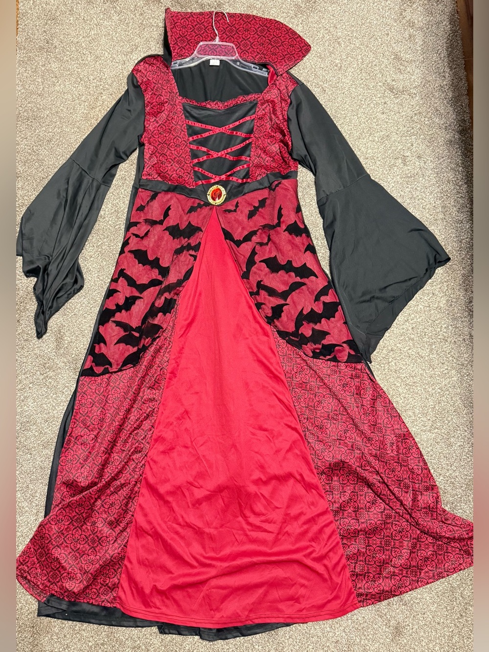 Red and Black Bat-Print Women’s Gothic Vampire Witch Dress with jewelry